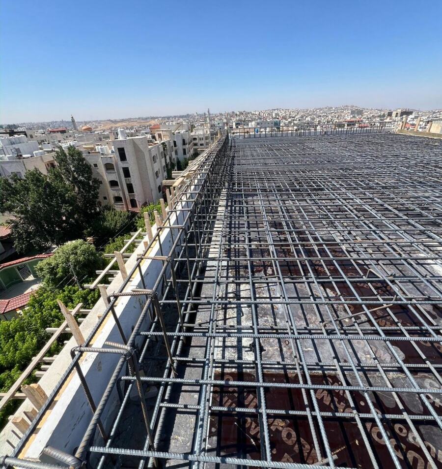 Slab reinforcement fixed before a concrete pour